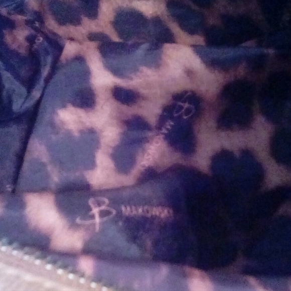 B. Makowsky Tan Leather Shoulder Bag - Picture 8 of 9